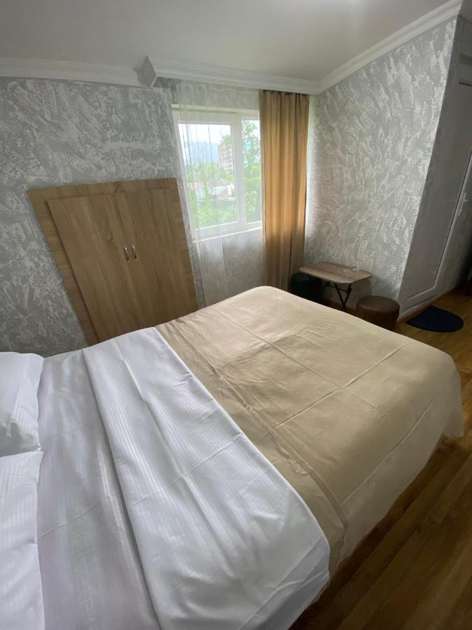 Holiday House Chkonia Hotel Batumi Exterior foto