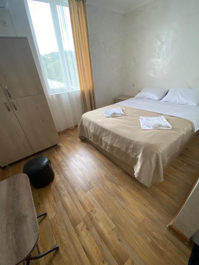 Holiday House Chkonia Hotel Batumi Exterior foto