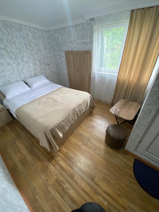 Holiday House Chkonia Hotel Batumi Exterior foto