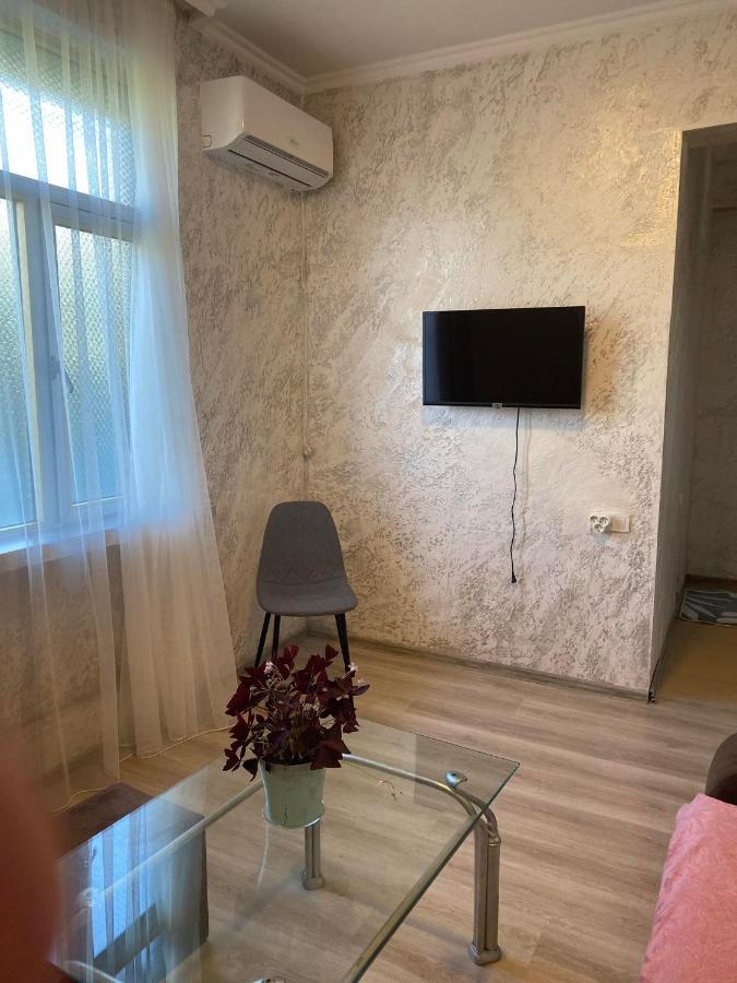 Holiday House Chkonia Hotel Batumi Exterior foto